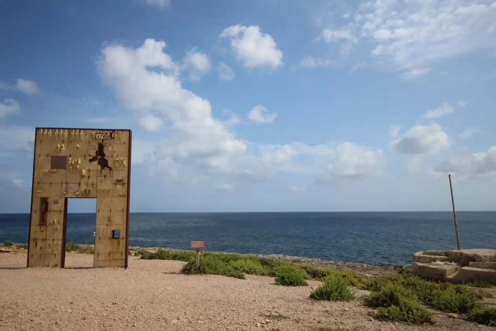 Kunstwerk auf der Insel Lampedusa, Agrigent, Sizilien