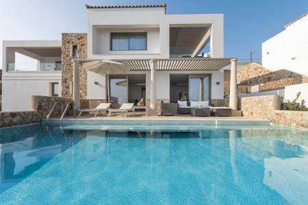 White Rock Of Kos, Suite Pool