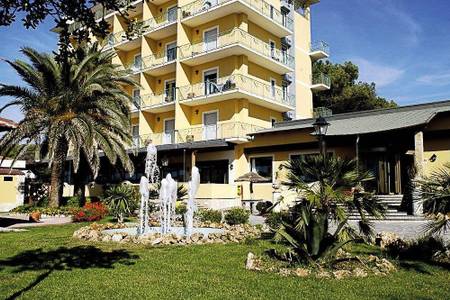 Hotel Club Sabbiadoro, Resort/Hotelanlage