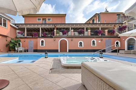 Hotel Monte Rosa, Pool/Poolbereich