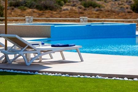 Sun and Moon Villas & Suites, Pool/Poolbereich