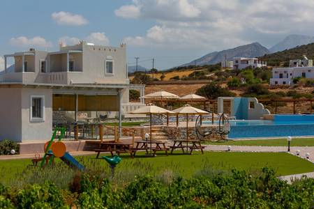 Sun and Moon Villas & Suites, Pool/Poolbereich