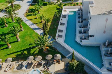 Sovereign Beach Hotel, Resort/Hotelanlage