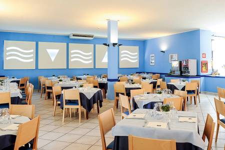 Blu Hotel Laconia Village, Restaurant/Gastronomie